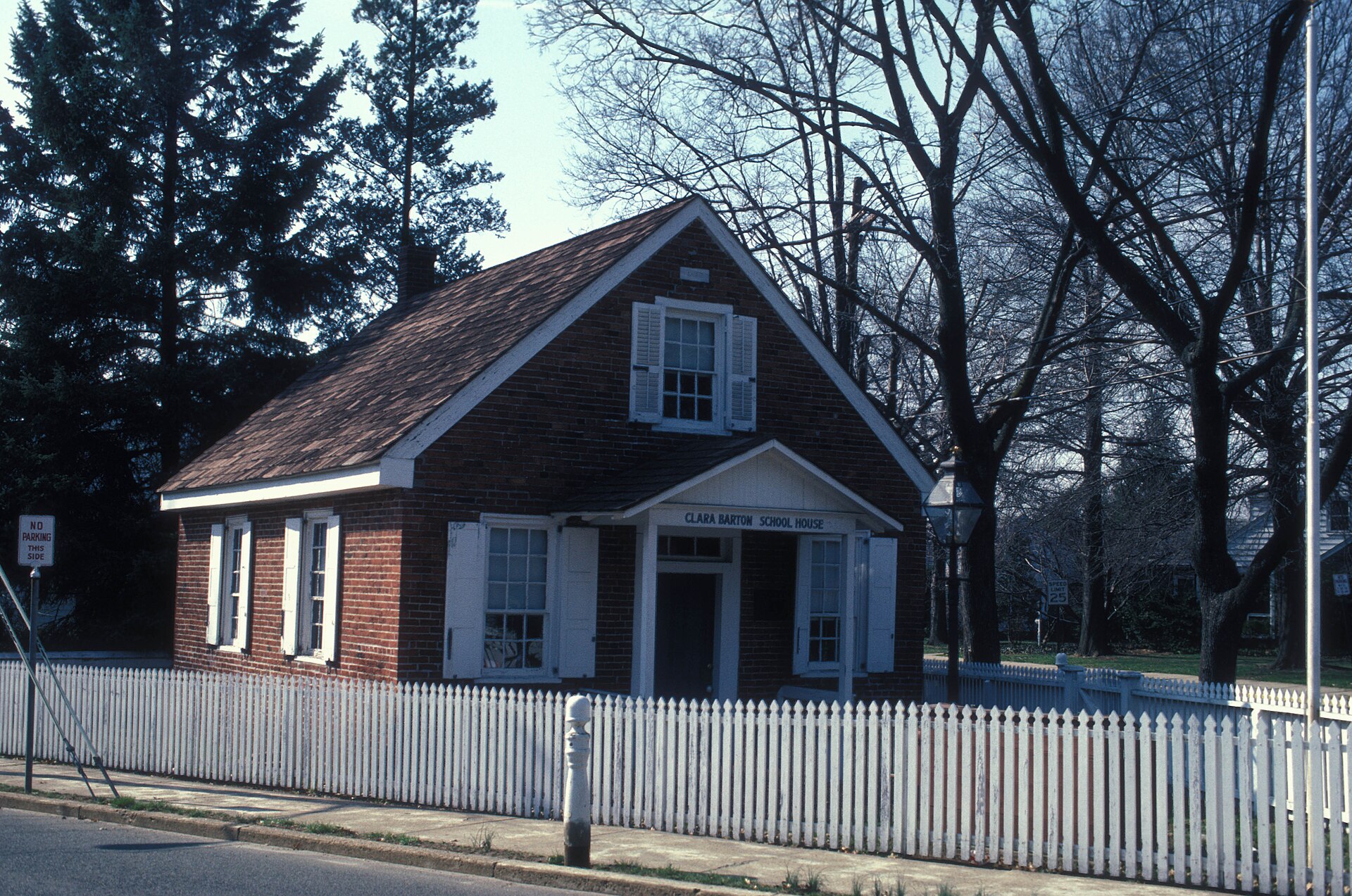 Bordentown, New Jersey: A Delaware Riverfront Town Guide for Luxury Home Buyers