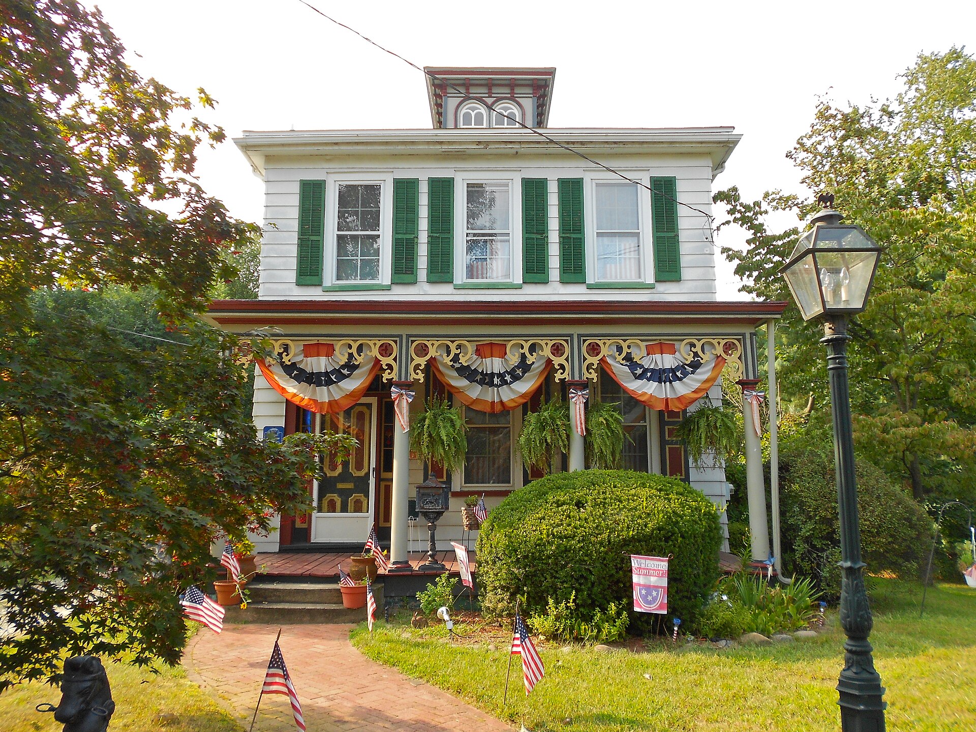 Berlin and Waterford Township, New Jersey: A Camden County Guide for Luxury and Estate Buyers